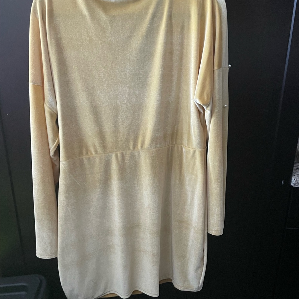Pearl dress. Tan